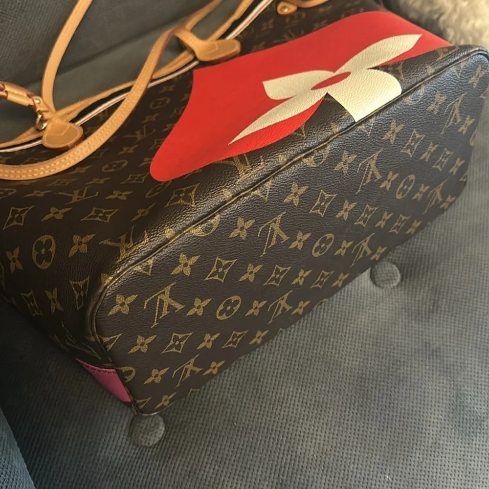 Louis Vuitton Neverfull MM. Limited edition from Cruse 2020 Game On Collection - Picture 6 of 12